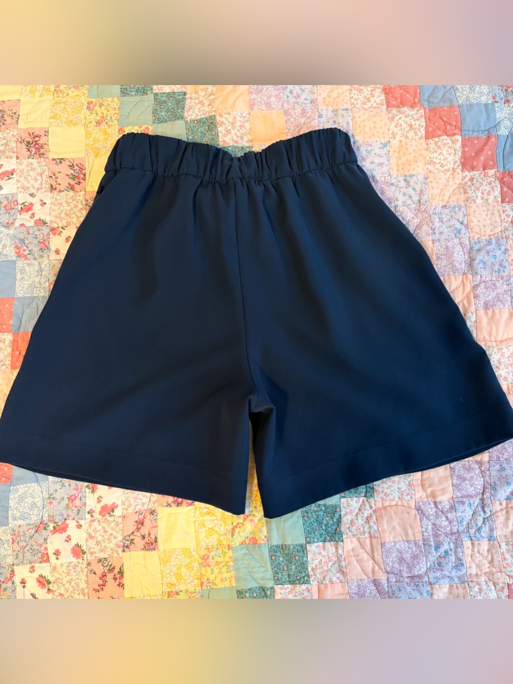 lululemon athletica Navy Blue Women’s High-Waist Elastic Shorts size 6